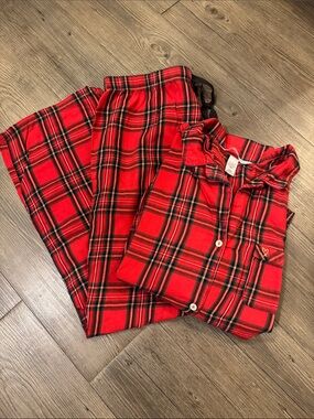 Victoria's Secret Red and Black Plaid Pajama Set. M.